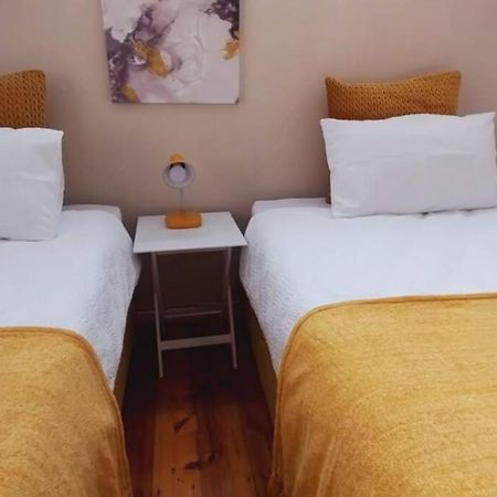 Spacious 1 Bedroom, Self Catering Apartment In Glenwood, Durban Kültér fotó