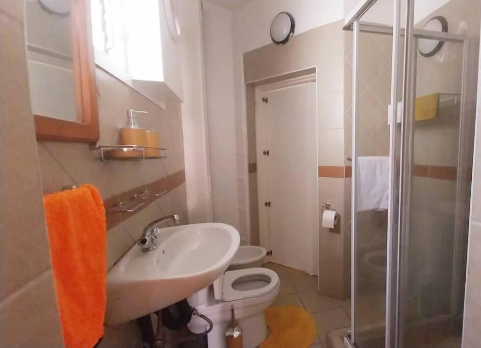Spacious 1 Bedroom, Self Catering Apartment In Glenwood, Durban Kültér fotó